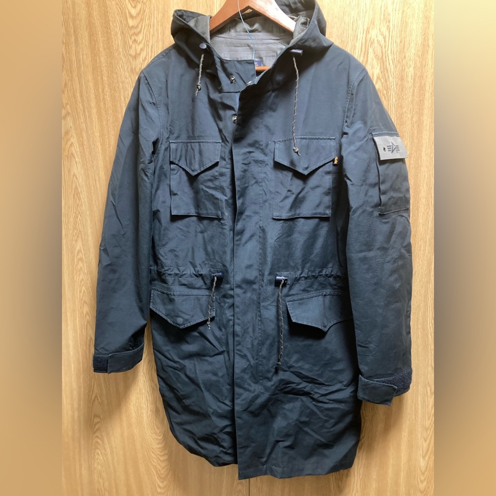 Alpha Industries waterproof trench coat mens medium